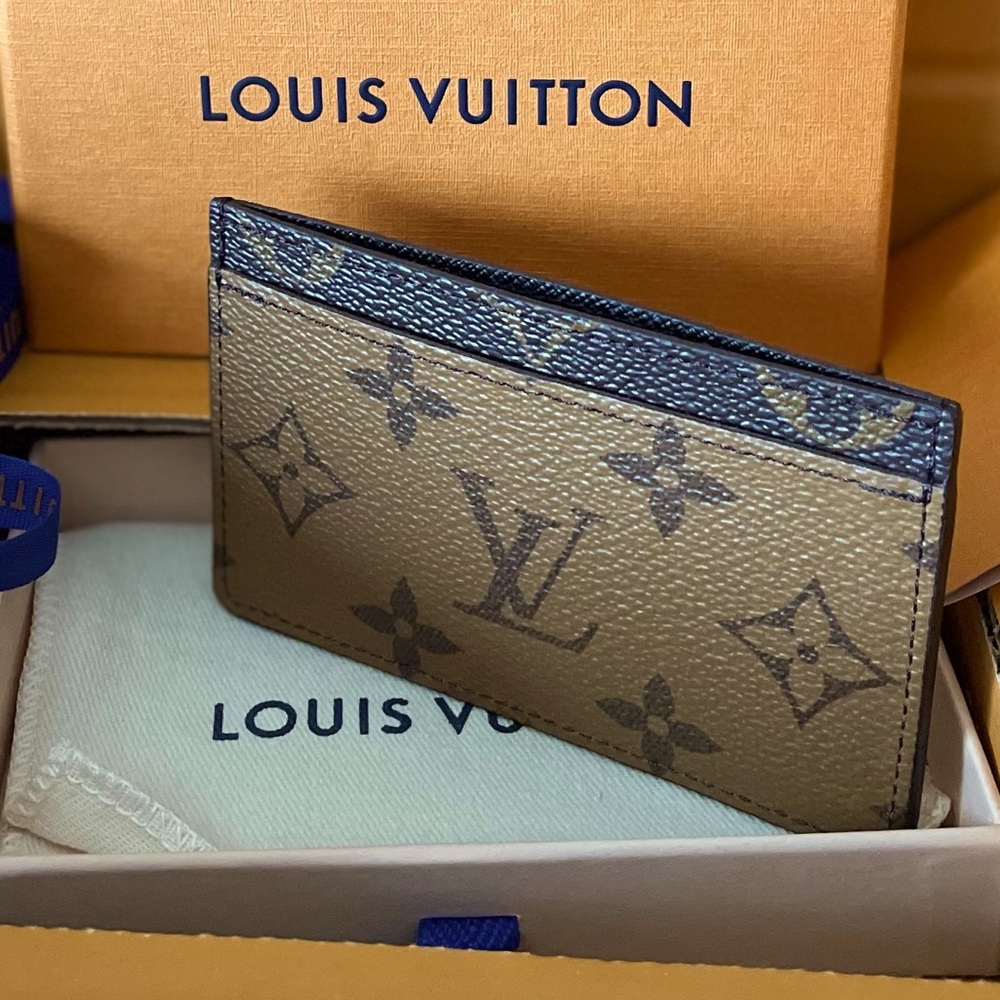 Louis Vuitton monogram reverse card holder